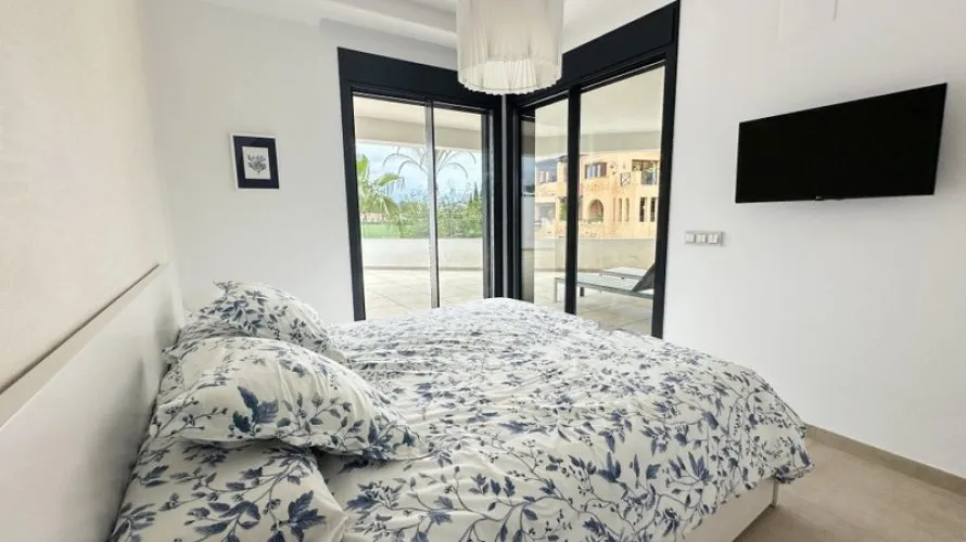 3 bedrooms apartment for sale , Estepona, Spain No. 941 № 13
