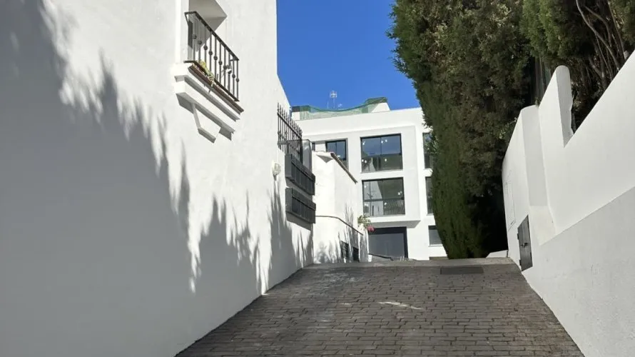 3 bedrooms townhouse for sale , Benahavis, Spain No. 1128 № 17