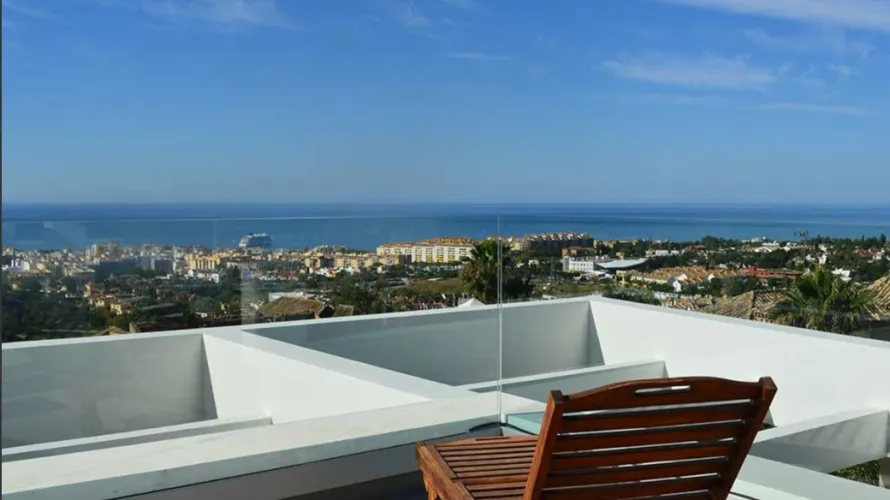 5 bedrooms villa for sale , Marbella, Spain No. 1023 № 18