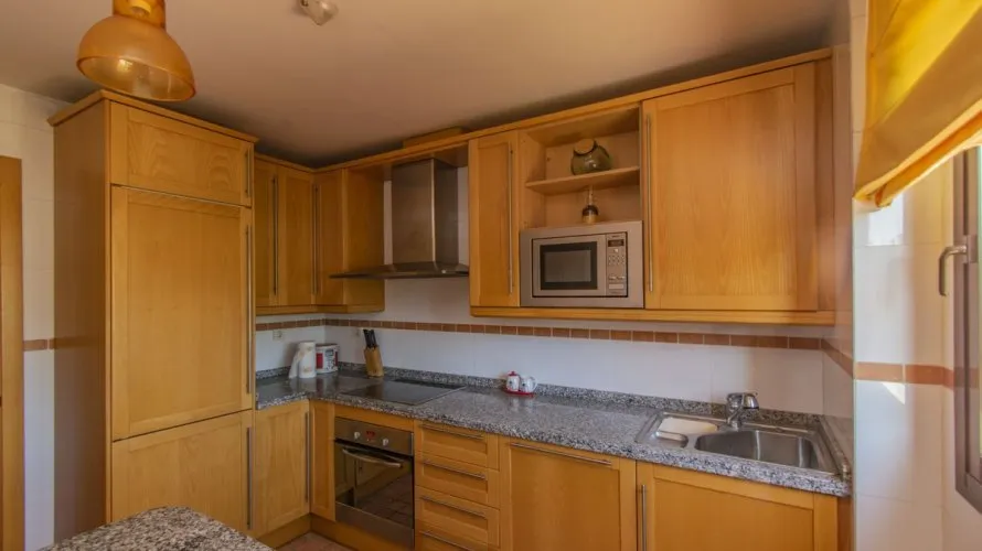 3 bedrooms apartment for sale , Estepona, Spain No. 881 № 6
