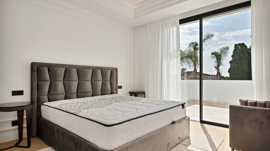 6 bedrooms villa for sale , Marbella, Spain No. 388 № 20