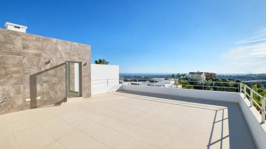4 bedrooms villa for sale , Benahavis, Spain No. 389 № 13