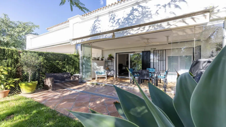 2 bedrooms apartment for sale , Casares, Spain No. 671 № 7