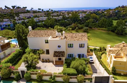 5 bedrooms villa for sale , Benahavis, Spain No. 638