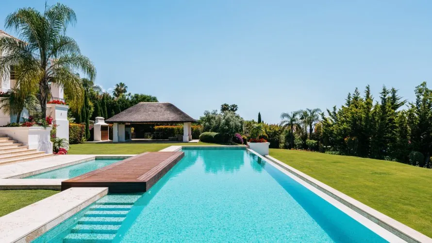 7 bedrooms villa for sale , Marbella, Spain No. 138 № 8