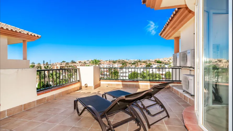 5 bedrooms villa for sale , Mijas Costa, Spain No. 993 № 11