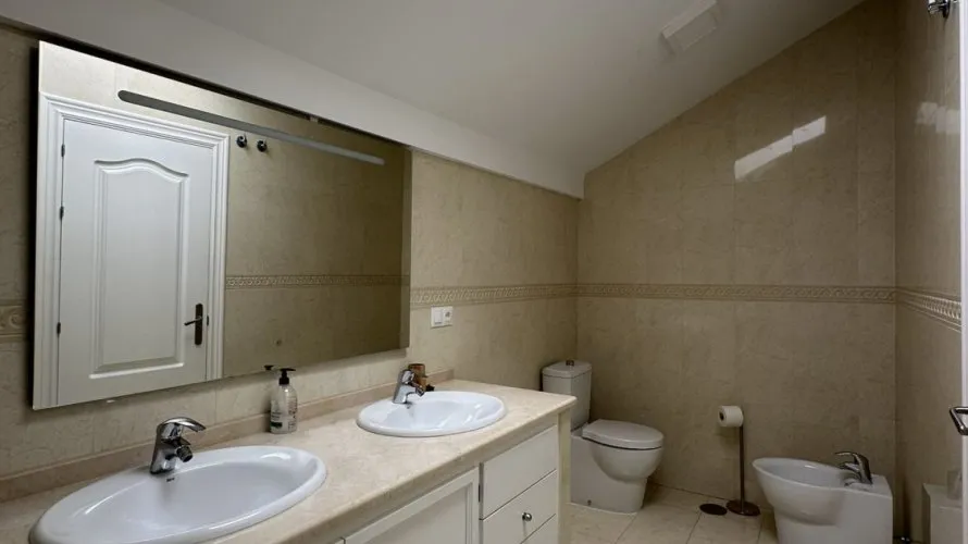 3 bedrooms townhouse for sale , Benahavis, Spain No. 1128 № 10