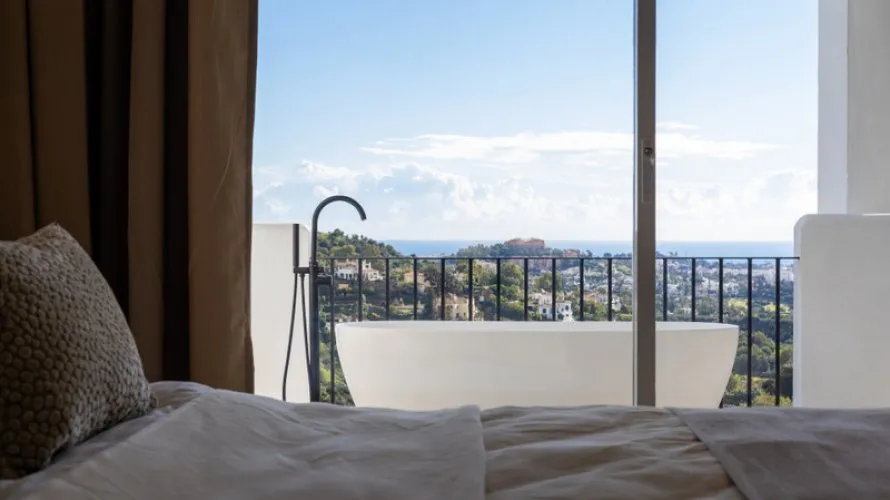 3 bedrooms apartment for sale , Benahavis, Spain No. 766 № 15