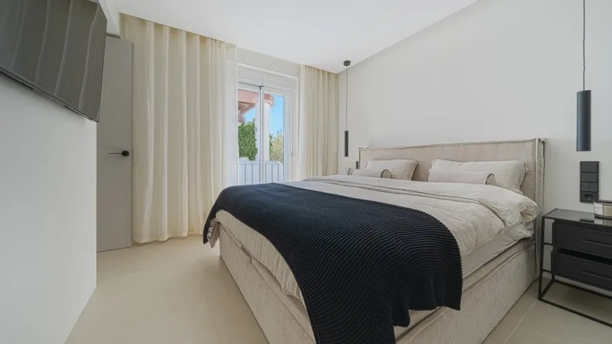 3 bedrooms apartment for sale , Benahavis, Spain No. 220 № 18