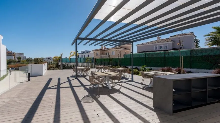 3 bedrooms apartment for sale , Estepona, Spain No. 395 № 11