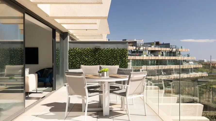 3 bedrooms apartment for sale , Estepona, Spain No. 737 № 8