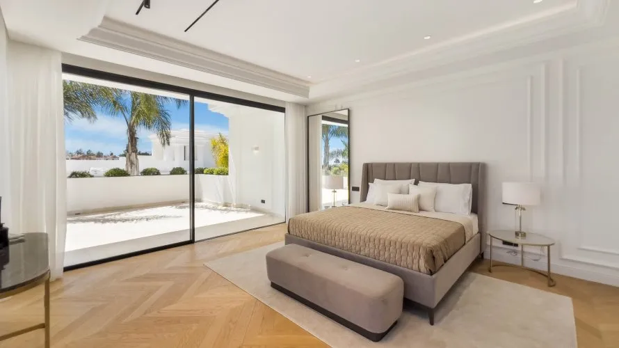 6 bedrooms villa for sale , Marbella, Spain No. 777 № 21