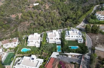 6 bedrooms villa for sale , Marbella, Spain No. 388