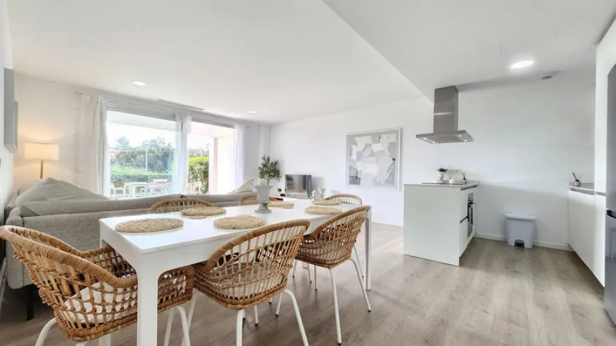 174m² apartment for sale , Estepona, Spain No. 619 № 3