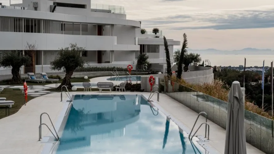 2 bedrooms apartment for sale , Nueva Andalucia, Spain No. 331 № 25