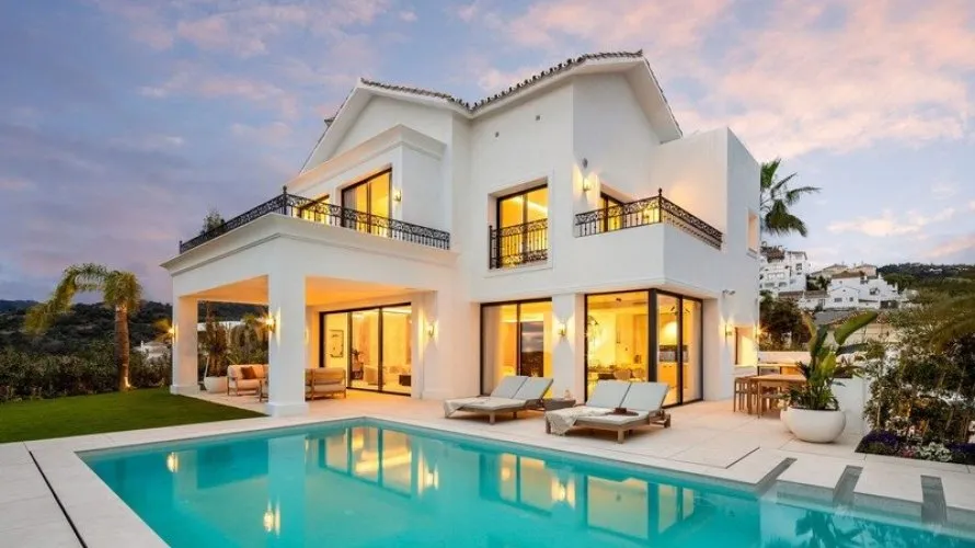 5 bedrooms house for sale , Benahavis, Spain No. 948