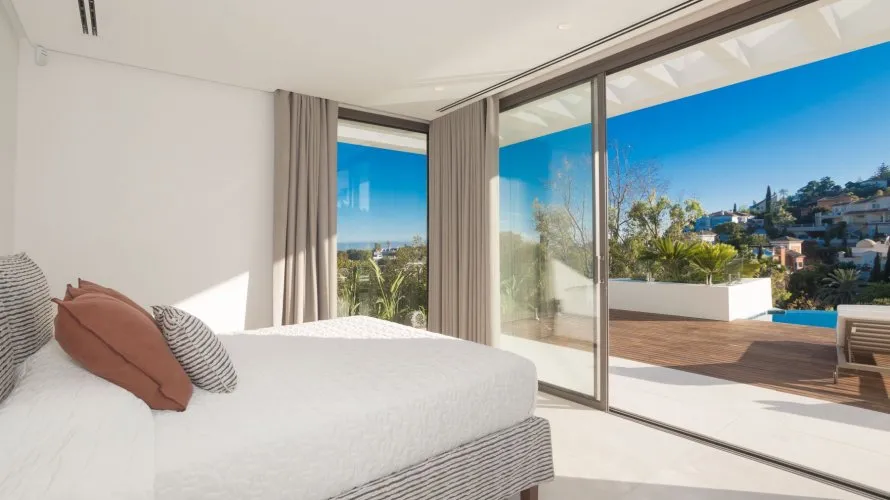 5 bedrooms villa for sale , Benahavis, Spain No. 147 № 3