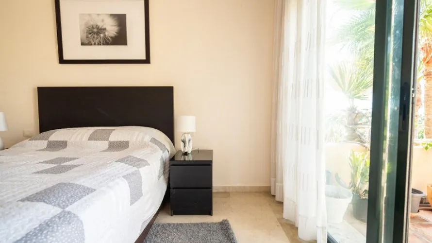 2 bedrooms apartment for sale , Estepona, Spain No. 659 № 14