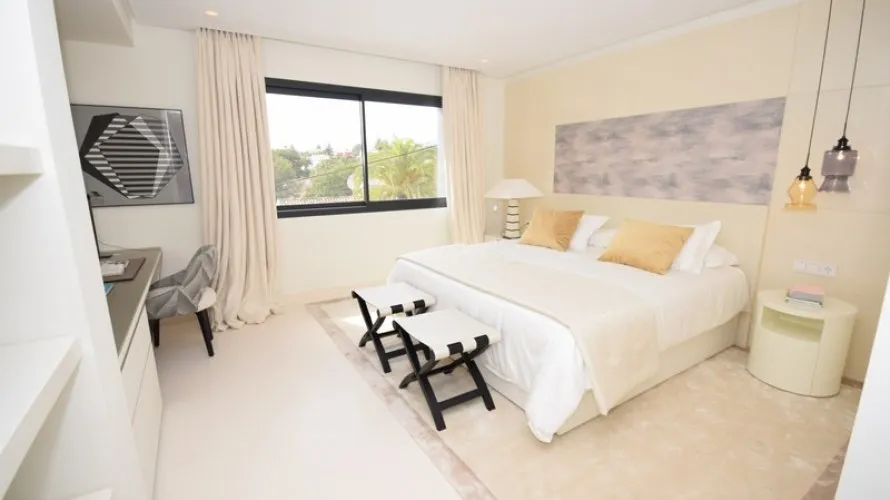 4 bedrooms villa for sale , Nueva Andalucia, Spain No. 933 № 6