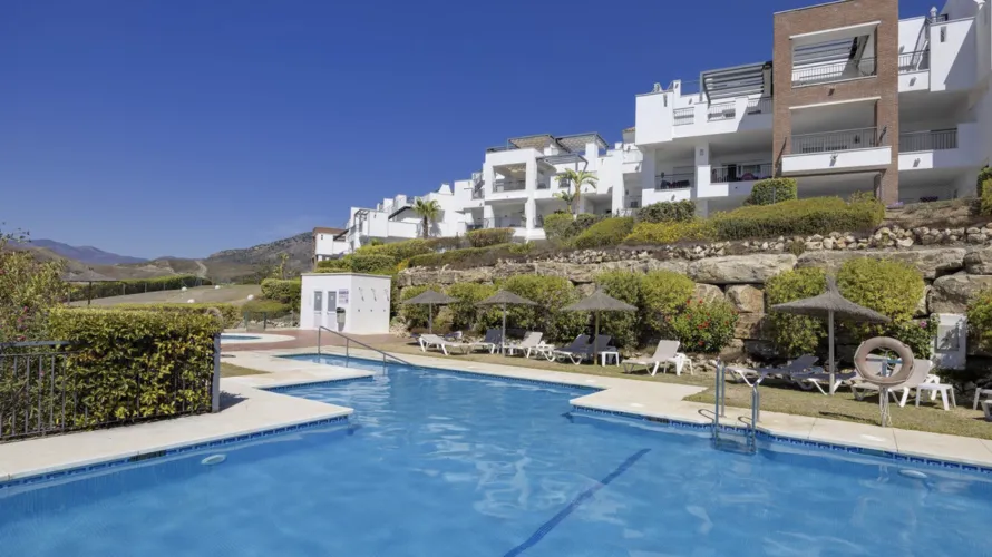 3 bedrooms apartment for sale , Benahavis, Spain No. 1030 № 13