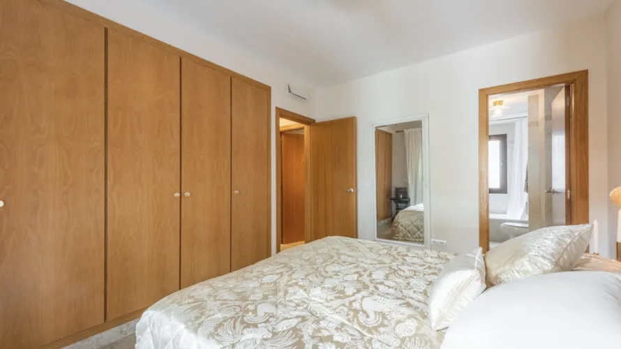 2 bedrooms apartment for sale , Estepona, Spain No. 639 № 9