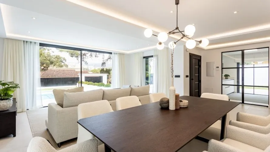 3 bedrooms villa for sale , Marbella, Spain No. 239