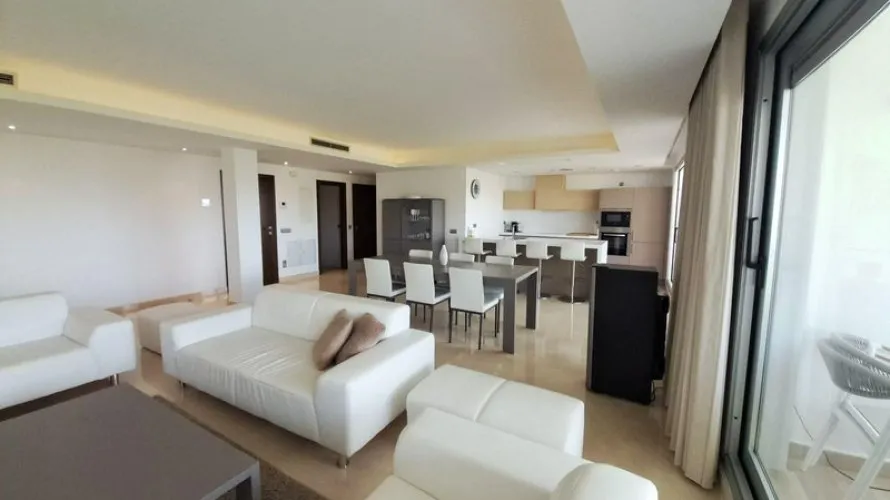 4 bedrooms apartment for sale , Benahavis, Spain No. 455 № 8