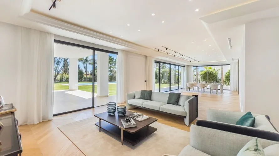 6 bedrooms villa for sale , Marbella, Spain No. 777 № 8