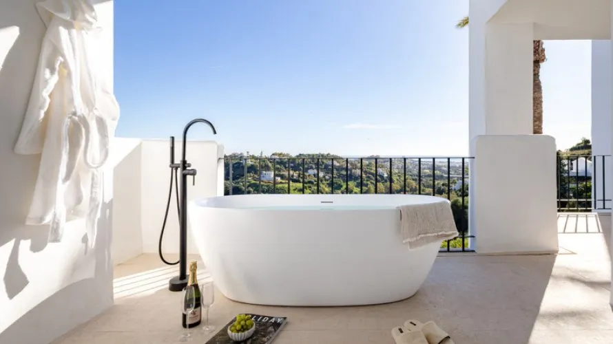 3 bedrooms apartment for sale , Benahavis, Spain No. 766 № 17