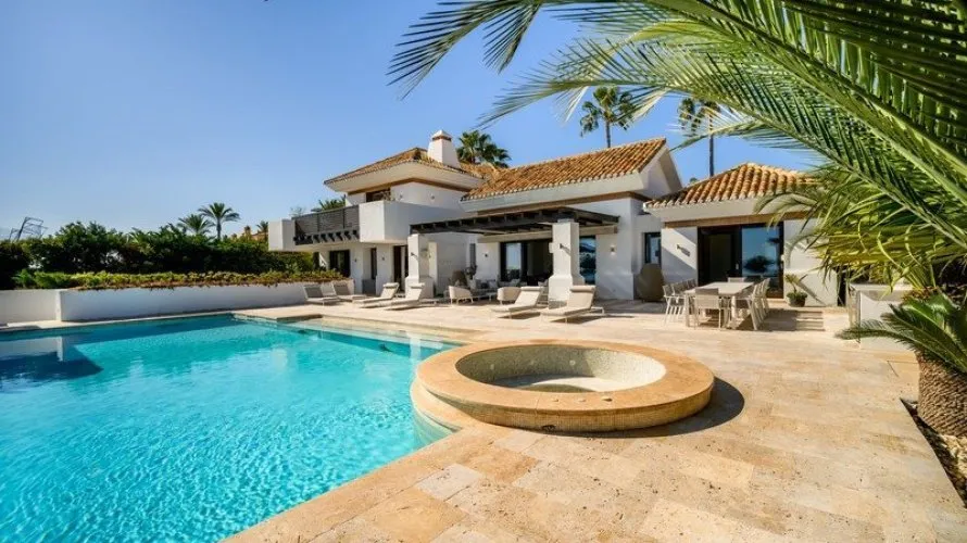 5 bedrooms house for sale , Benahavis, Spain No. 946