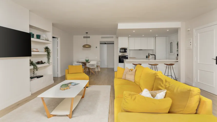 3 bedrooms apartment for sale , Estepona, Spain No. 1073 № 5