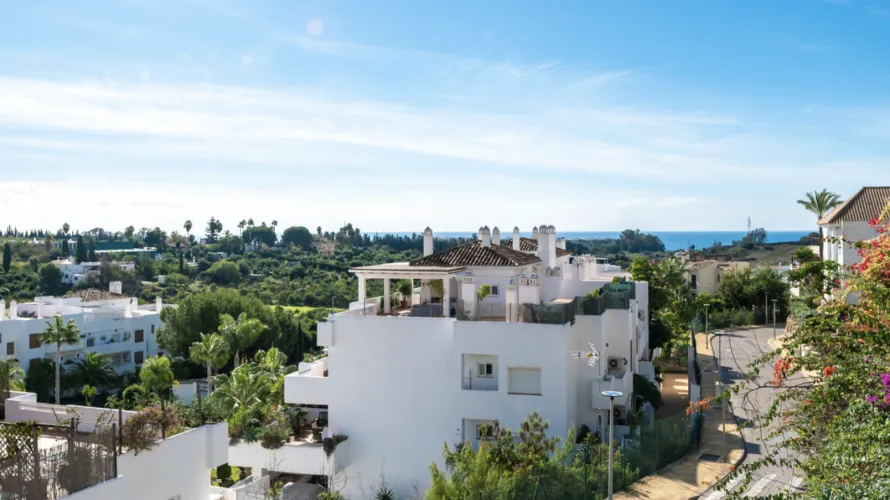 3 bedrooms apartment for sale , Estepona, Spain No. 649
