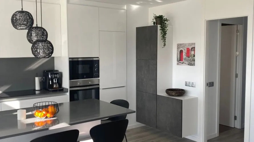 2 bedrooms apartment for sale , Estepona, Spain No. 617 № 5