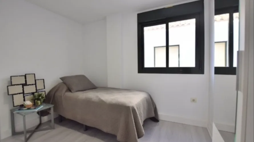 2 bedrooms apartment for sale , Fuengirola, Spain No. 612 № 6