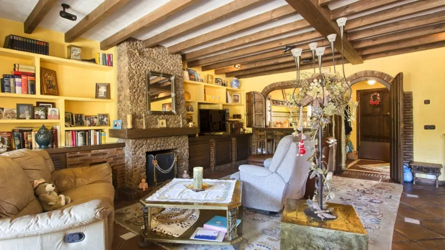 3 bedrooms townhouse for sale , Benahavis, Spain No. 1041 № 2