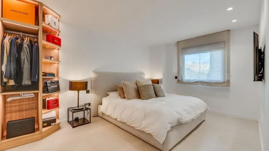 4 bedrooms duplex for sale , Marbella, Spain No. 594 № 8