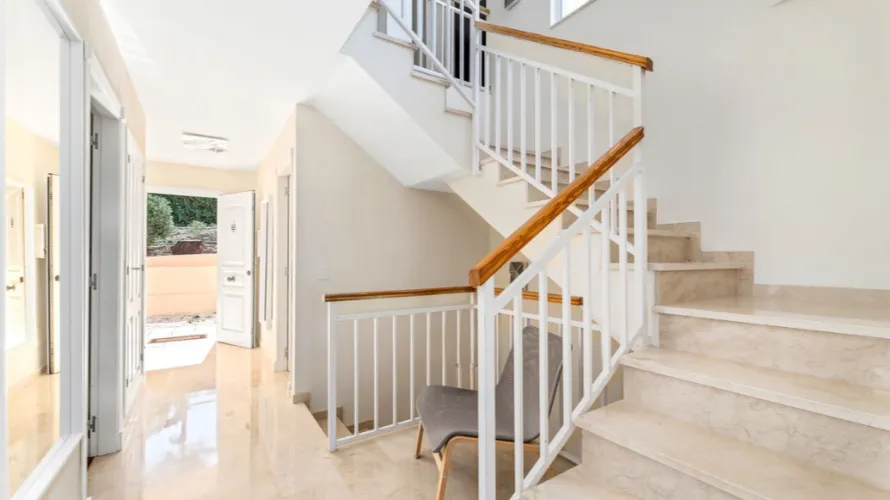 5 bedrooms villa for sale , Mijas Costa, Spain No. 993 № 10