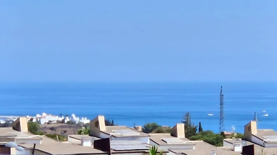 5 bedrooms villa for sale , Estepona, Spain No. 294 № 14