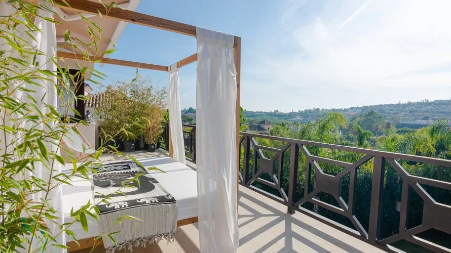 5 bedrooms villa for sale , Marbella, Spain No. 390 № 3