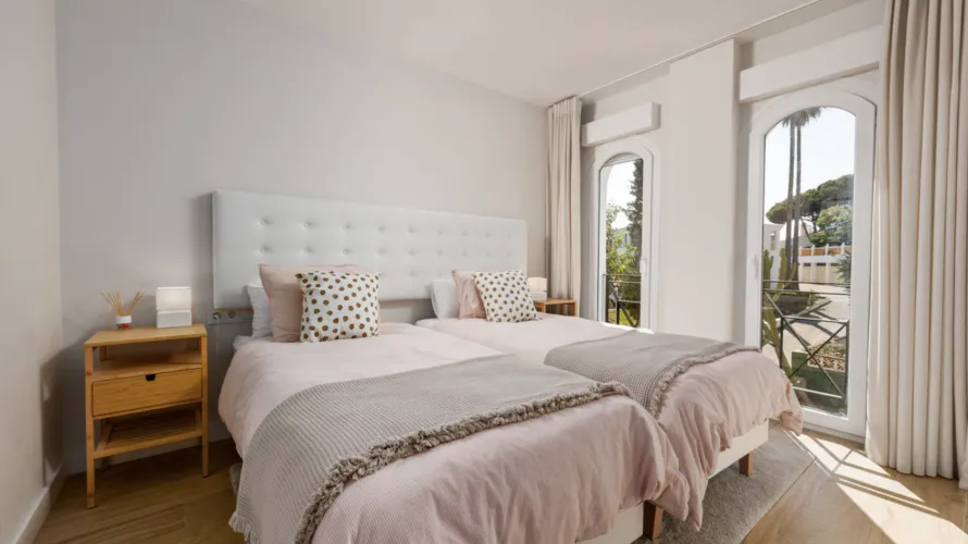 3 bedrooms apartment for sale , Estepona, Spain No. 1073 № 13