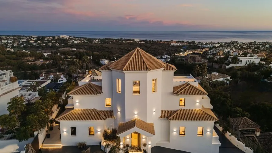 6 bedrooms house for sale , Benahavis, Spain No. 762 № 3