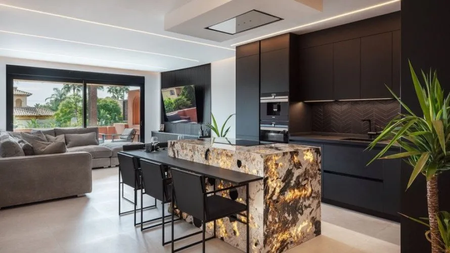 3 bedrooms apartment for sale , Marbella, Spain No. 364 № 7