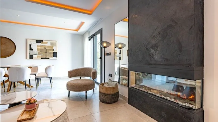 6 bedrooms villa for sale , Marbella, Spain No. 930 № 26