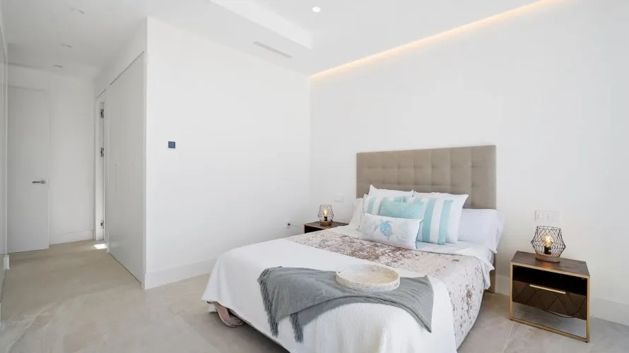 4 bedrooms villa for sale , Rio Real, Spain No. 164 № 3