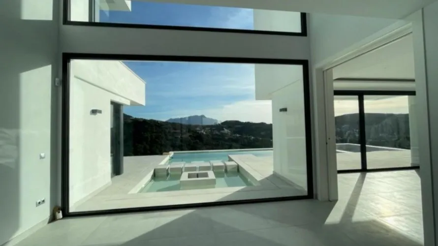 5 bedrooms villa for sale , Benahavis, Spain No. 400 № 18