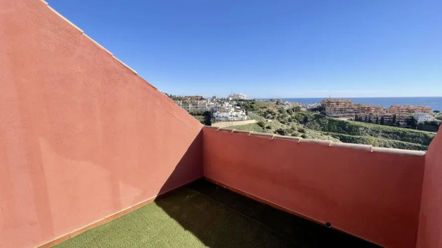 2 bedrooms duplex for sale , Fuengirola, Spain No. 815 № 17