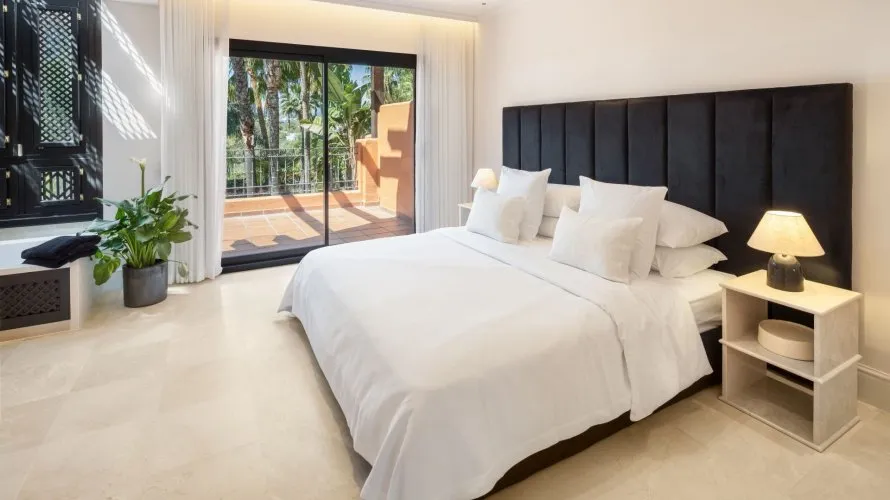 4 bedrooms townhouse for sale , Marbella, Spain No. 444 № 1