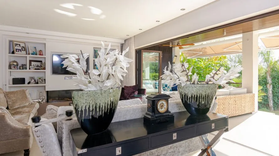 5 bedrooms villa for sale , Marbella, Spain No. 390 № 17
