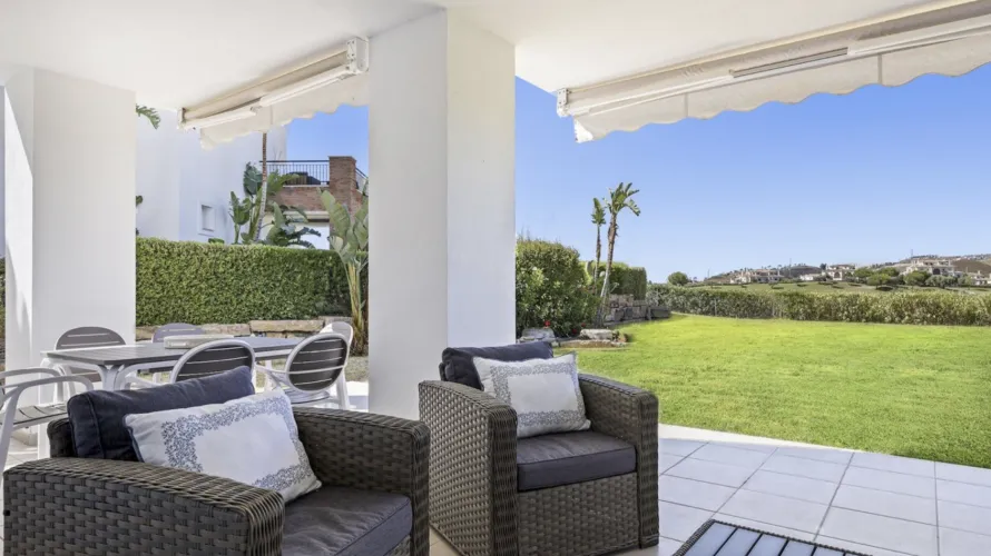 3 bedrooms apartment for sale , Benahavis, Spain No. 1030 № 1