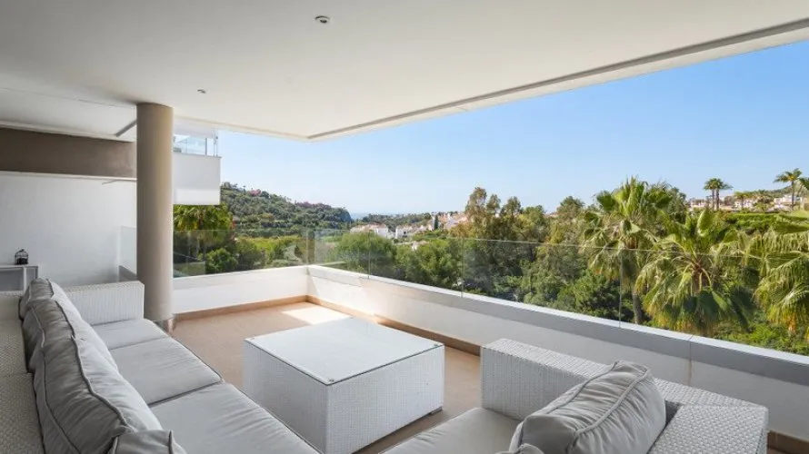 3 bedrooms apartment for sale , Benahavis, Spain No. 893